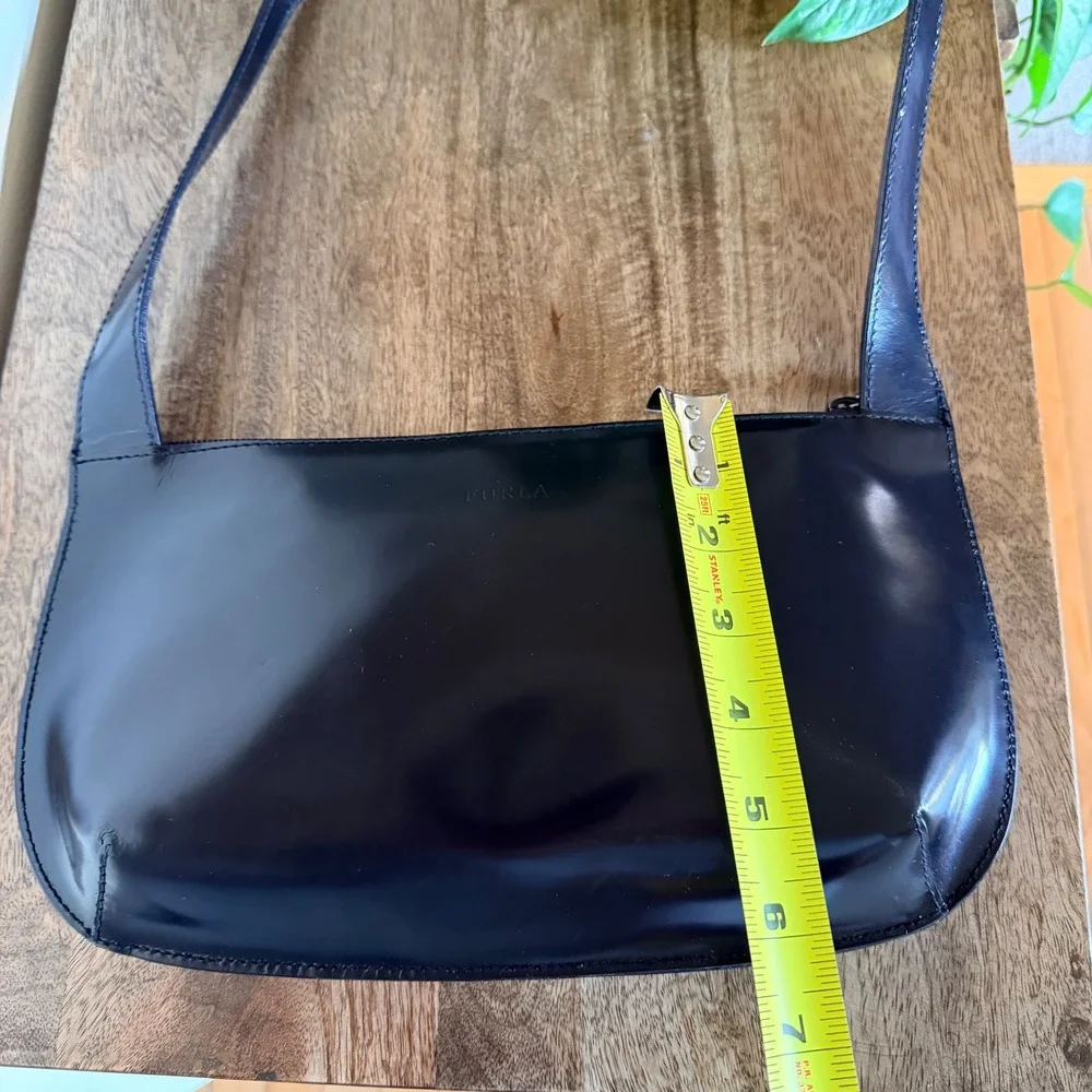 Vintage Furla Shoulder Bag‎ Black Patent Leather Made in Italy Y2K Minimalist